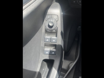 Photo 21 du bon plan FORD Puma 1.0 Flexifuel 125ch S&S mHEV Titanium occasion à 19290 €