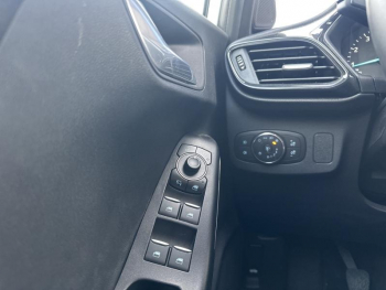 Photo 17 du bon plan FORD Puma 1.0 Flexifuel / Bioéthanol 125ch S&S mHEV Titanium occasion à 17980 €