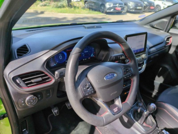 Photo 16 du bon plan FORD Puma 1.5 EcoBoost 200ch S&S ST occasion à 25990 €