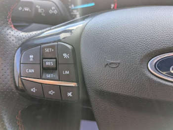 Photo 16 du bon plan FORD Focus 1.0 Flexifuel mHEV 125ch ST-Line Design occasion à 17689 €