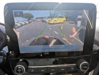 Photo 19 du bon plan FORD Fiesta 1.0 Flexifuel 95ch  Titanium X 5p occasion à 15990 €