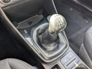 Photo 22 du bon plan FORD Fiesta 1.1 75ch Cool & Connect 5p occasion à 10959 €