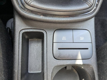 Photo 23 du bon plan FORD Fiesta 1.1 75ch Cool & Connect 5p occasion à 10959 €