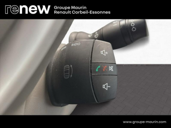 Photo 19 du bon plan RENAULT Zoe Life charge normale occasion à 4780 €