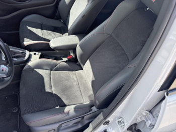 Photo 3 du bon plan TOYOTA Yaris Cross 116h GR Sport MY22 occasion à 23590 €