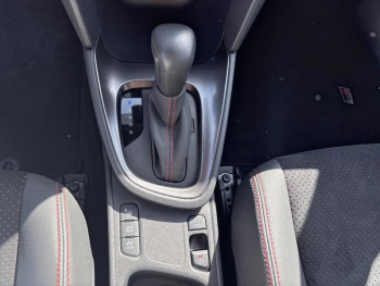 Photo 12 du bon plan TOYOTA Yaris Cross 116h GR Sport MY22 occasion à 23590 €