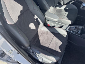 Photo 20 du bon plan TOYOTA Yaris Cross 116h GR Sport MY22 occasion à 23590 €