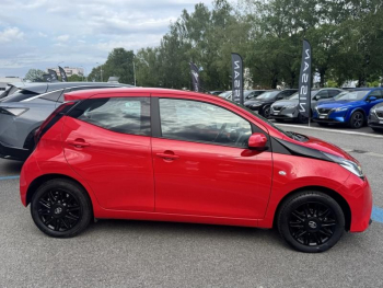 Photo 4 du bon plan TOYOTA Aygo 1.0 VVT-i 72ch x-play 5p MY20 occasion à 10690 €