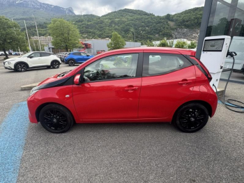 Photo 8 du bon plan TOYOTA Aygo 1.0 VVT-i 72ch x-play 5p MY20 occasion à 10690 €