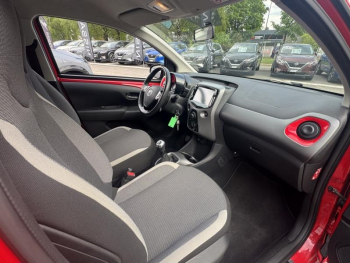 Photo 13 du bon plan TOYOTA Aygo 1.0 VVT-i 72ch x-play 5p MY20 occasion à 10690 €