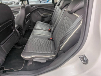 Photo 11 du bon plan FORD Kuga 2.0 TDCi 150ch Stop&Start Vignale 4x2 Euro6.2 occasion à 18970 €