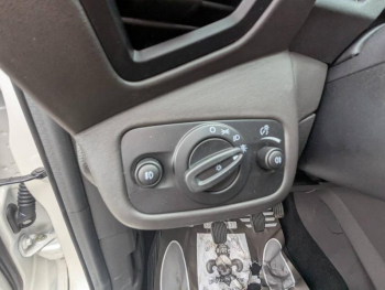 Photo 13 du bon plan FORD Kuga 2.0 TDCi 150ch Stop&Start Vignale 4x2 Euro6.2 occasion à 18970 €