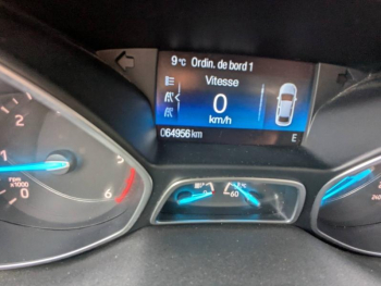 Photo 14 du bon plan FORD Kuga 2.0 TDCi 150ch Stop&Start Vignale 4x2 Euro6.2 occasion à 18970 €