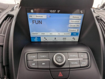 Photo 17 du bon plan FORD Kuga 2.0 TDCi 150ch Stop&Start Vignale 4x2 Euro6.2 occasion à 18970 €
