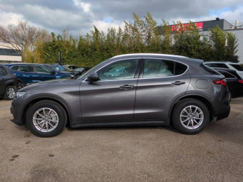 Photo 6 du bon plan ALFA ROMEO Stelvio 2.2 Diesel 150ch Super AT8 occasion à 14980 €