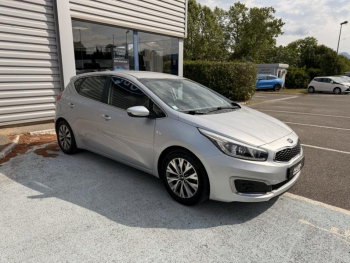 Photo 3 du bon plan KIA Cee'd 1.0 T-GDi 120ch ISG Active occasion à 10890 €