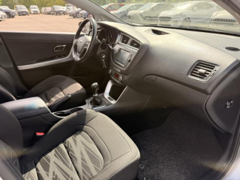 Photo 30 du bon plan KIA Cee'd 1.0 T-GDi 120ch ISG Active occasion à 10890 €