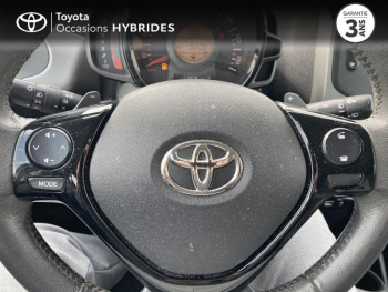 Photo 13 du bon plan TOYOTA Aygo 1.0 VVT-i 69ch x-play x-shift 5p occasion à 9990 €