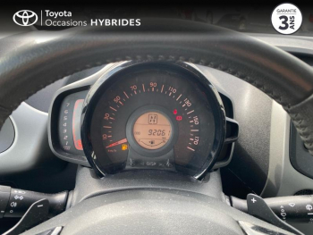 Photo 14 du bon plan TOYOTA Aygo 1.0 VVT-i 69ch x-play x-shift 5p occasion à 9990 €