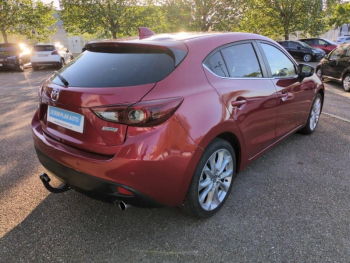 Photo 4 du bon plan MAZDA Mazda 3 2.2 SKYACTIV-D 150 Dynamique BVA 5p occasion à 12900 €