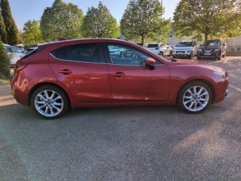 Photo 5 du bon plan MAZDA Mazda 3 2.2 SKYACTIV-D 150 Dynamique BVA 5p occasion à 12900 €