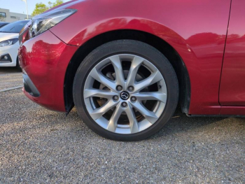 Photo 9 du bon plan MAZDA Mazda 3 2.2 SKYACTIV-D 150 Dynamique BVA 5p occasion à 12900 €