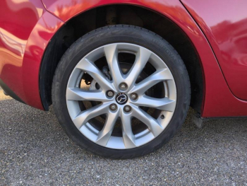 Photo 12 du bon plan MAZDA Mazda 3 2.2 SKYACTIV-D 150 Dynamique BVA 5p occasion à 12900 €