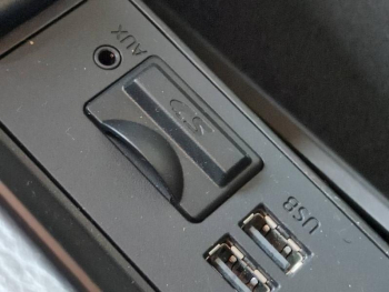 Photo 26 du bon plan MAZDA Mazda 3 2.2 SKYACTIV-D 150 Dynamique BVA 5p occasion à 12900 €