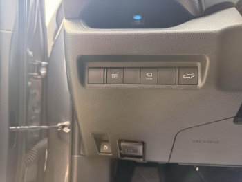 Photo 11 du bon plan TOYOTA RAV4 Hybride 218ch Collection 2WD occasion à 27890 €