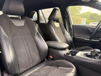 Photo 27 du bon plan TOYOTA RAV4 Hybride 218ch Collection 2WD occasion à 27890 €
