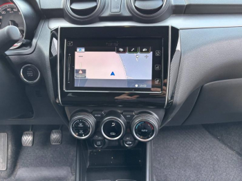Photo 14 du bon plan SUZUKI Swift 1.2 Dualjet Hybrid 83ch Pack occasion à 15990 €