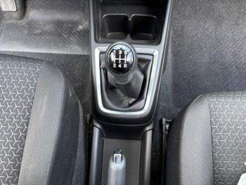 Photo 16 du bon plan SUZUKI Swift 1.2 Dualjet Hybrid 83ch Pack occasion à 15990 €