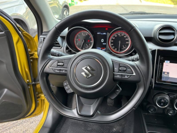 Photo 17 du bon plan SUZUKI Swift 1.2 Dualjet Hybrid 83ch Pack occasion à 15990 €