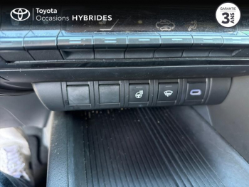 Photo 22 du bon plan TOYOTA C-HR 1.8 Hybride 140ch Design NG23 occasion à 27990 €
