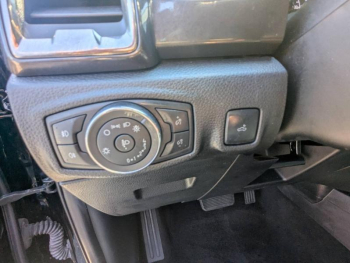 Photo 13 du bon plan FORD Ranger VUL 2.0 TDCi 213ch Super Cab Wildtrak BVA10 occasion à 33320 €