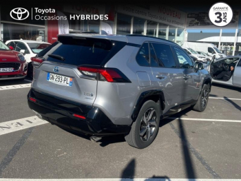 Photo 18 du bon plan TOYOTA RAV4 2.5 Hybride Rechargeable 306ch Design AWD-i MY23 occasion à 39490 €