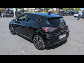Photo 11 du bon plan RENAULT Clio 1.6 E-Tech 145ch full hybrid Techno occasion à 19490 €