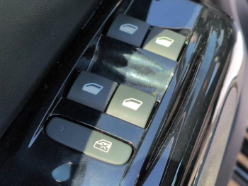 Photo 13 du bon plan CITROEN C3 PureTech 110ch Feel S&S E6.d occasion à 8990 €