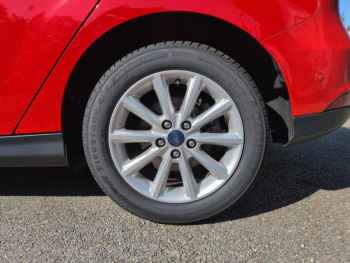 Photo 11 du bon plan FORD Focus 1.0 EcoBoost 125ch Stop&Start Titanium BVA6 occasion à 12490 €