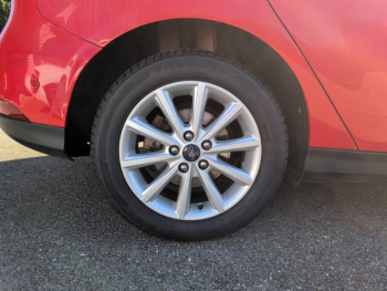 Photo 12 du bon plan FORD Focus 1.0 EcoBoost 125ch Stop&Start Titanium BVA6 occasion à 12490 €