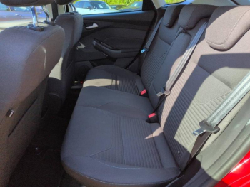 Photo 17 du bon plan FORD Focus 1.0 EcoBoost 125ch Stop&Start Titanium BVA6 occasion à 12490 €