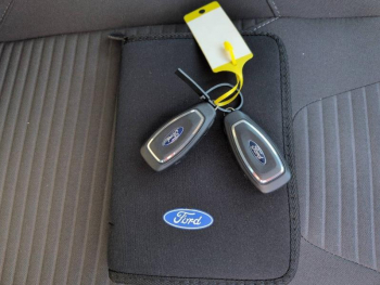 Photo 29 du bon plan FORD Focus 1.0 EcoBoost 125ch Stop&Start Titanium BVA6 occasion à 12490 €