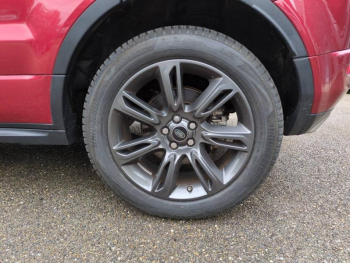 Photo 16 du bon plan LAND-ROVER Evoque 2.0 TD4 180 Pure BVA Mark V occasion à 21980 €