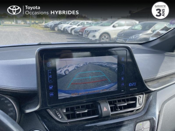 Photo 15 du bon plan TOYOTA C-HR 122h Dynamic 2WD E-CVT occasion à 15290 €