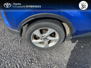 Photo 16 du bon plan TOYOTA C-HR 122h Dynamic 2WD E-CVT occasion à 15290 €