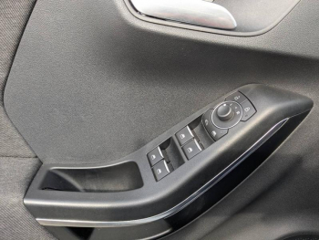 Photo 16 du bon plan FORD Puma 1.0 Essence/Flexifuel 125ch S&S mHEV Titanium occasion à 16900 €