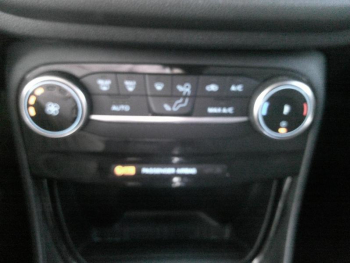 Photo 13 du bon plan FORD Puma 1.0 EcoBoost Hybrid 125ch E85 Titanium Business S&S occasion à 19900 €