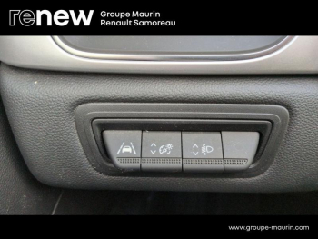 Photo 17 du bon plan RENAULT Captur 1.6 E-Tech hybride 145ch Intens -21 occasion à 17900 €