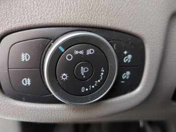 Photo 13 du bon plan FORD Transit Connect VUL L2 1.0E 100ch E85 Trend occasion à 17999 €