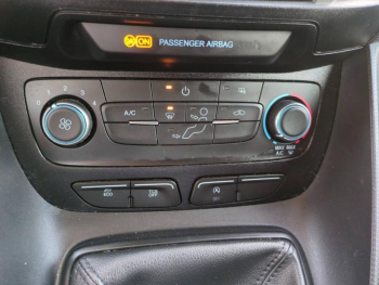 Photo 18 du bon plan FORD Transit Connect VUL L2 1.0E 100ch E85 Trend occasion à 17999 €